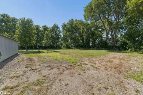 17606 310th Street Mason City IA 50401