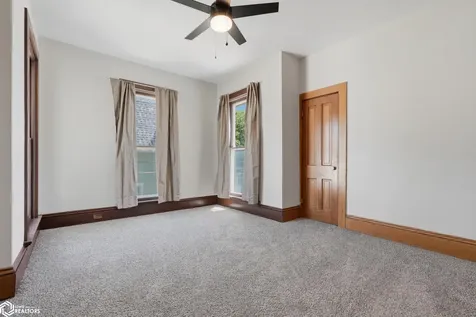 412 S Marshall Street Burlington IA 52601