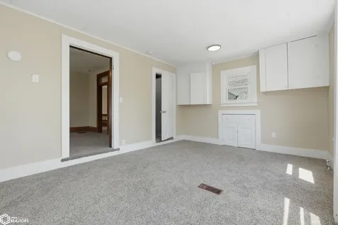 412 S Marshall Street Burlington IA 52601