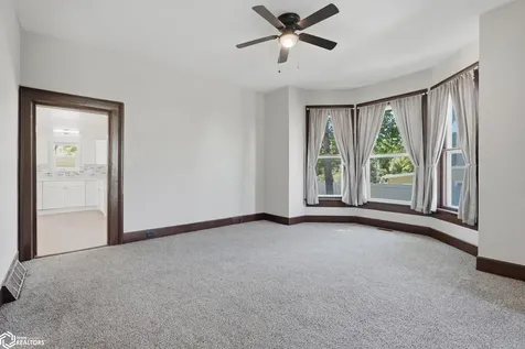 412 S Marshall Street Burlington IA 52601