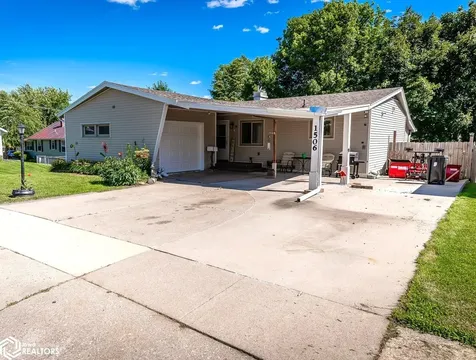 1506 Fremont Street Marshalltown IA 50158
