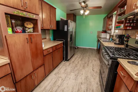 1506 Fremont Street Marshalltown IA 50158