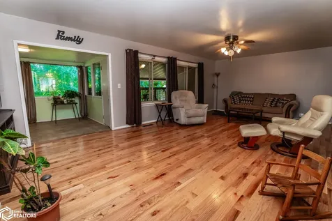 1506 Fremont Street Marshalltown IA 50158