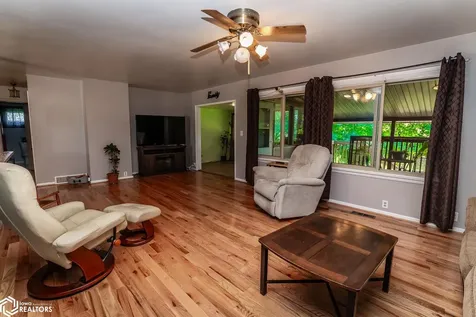 1506 Fremont Street Marshalltown IA 50158