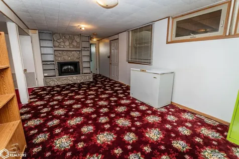 1506 Fremont Street Marshalltown IA 50158