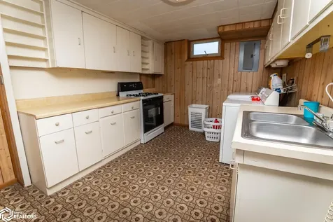 1506 Fremont Street Marshalltown IA 50158