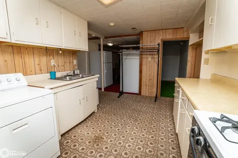 1506 Fremont Street Marshalltown IA 50158