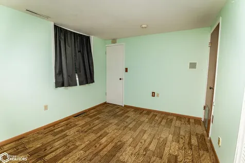 1506 Fremont Street Marshalltown IA 50158