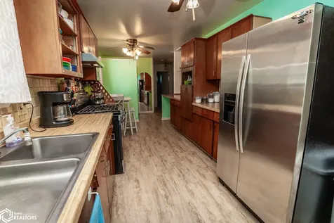 1506 Fremont Street Marshalltown IA 50158