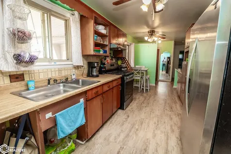 1506 Fremont Street Marshalltown IA 50158