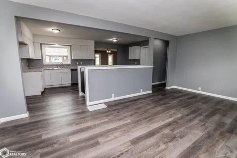 1601 Elder Drive Marshalltown IA 50158
