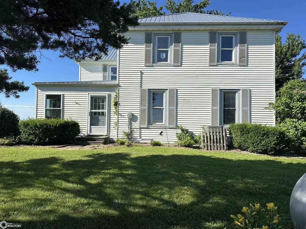 1196 Merrimac Road Wayland IA 52654