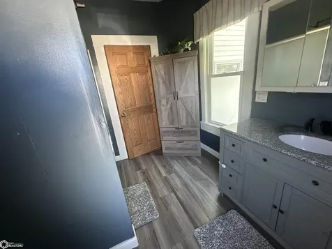 1196 Merrimac Road Wayland IA 52654