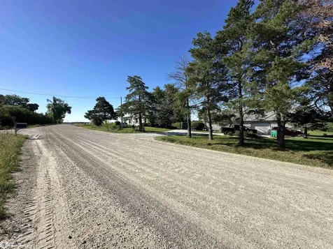1196 Merrimac Road Wayland IA 52654