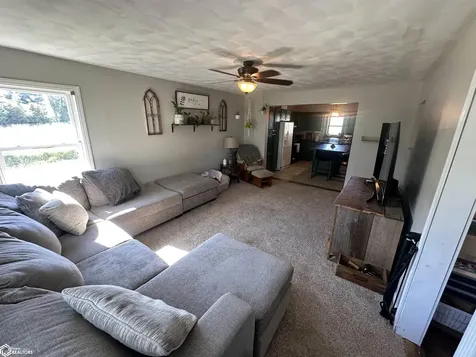 1196 Merrimac Road Wayland IA 52654