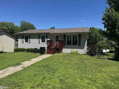 1404 Siegel Street Tama IA 52339