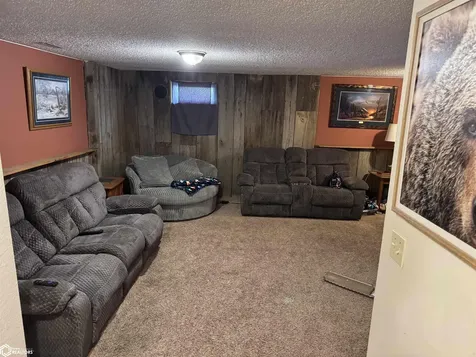1404 Siegel Street Tama IA 52339