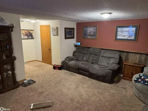 1404 Siegel Street Tama IA 52339