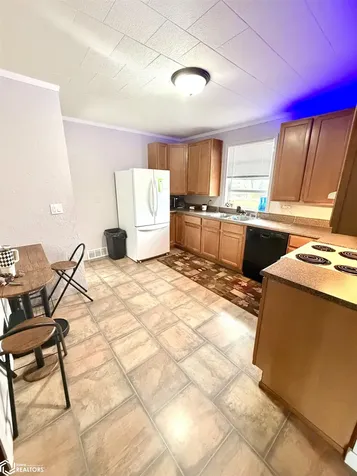 220 12th Street SE Mason City IA 50401