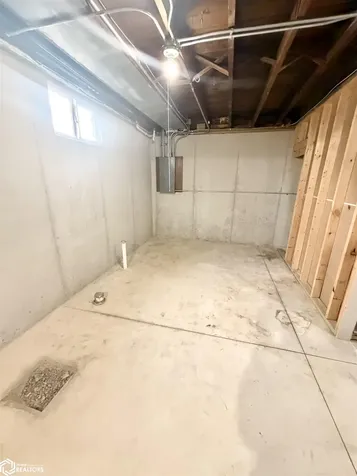 220 12th Street SE Mason City IA 50401