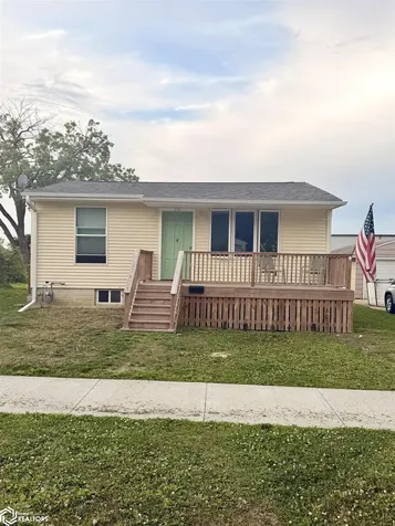 220 12th Street SE Mason City IA 50401