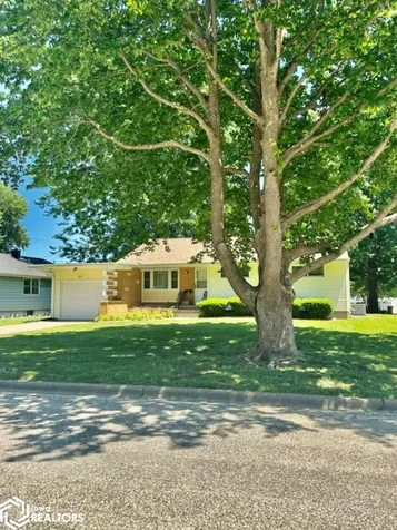 2014 S 4th Street Burlington IA 52601