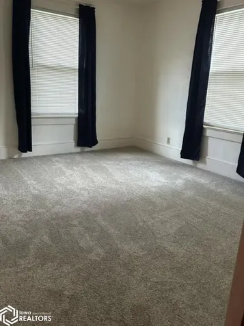 1022 S 8th Street Burlington IA 52601