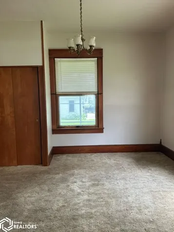 1022 S 8th Street Burlington IA 52601