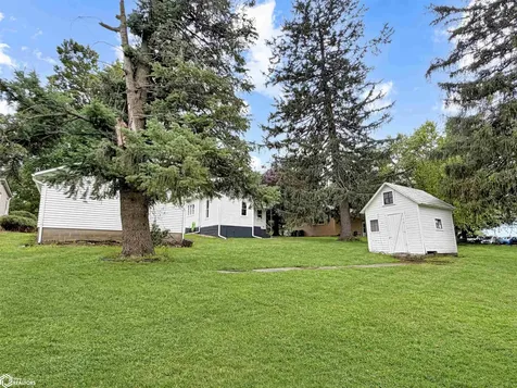 206 Vista Street Traer IA 50675