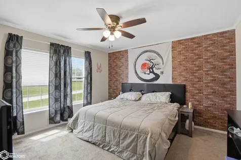 2521 Bill Bone Lane Oskaloosa IA 52577-8875