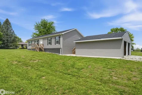 2521 Bill Bone Lane Oskaloosa IA 52577-8875
