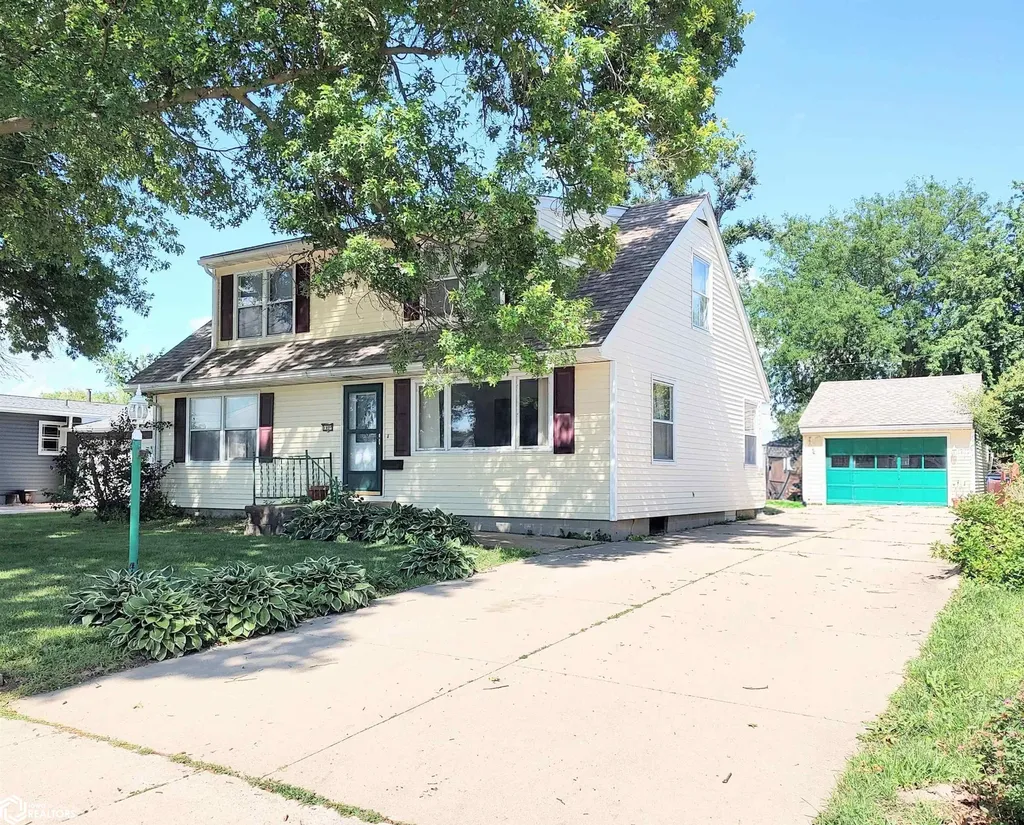 1806 S 6th Street Marshalltown IA 50158