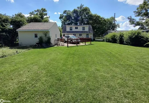 1806 S 6th Street Marshalltown IA 50158