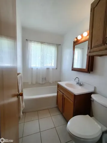 1806 S 6th Street Marshalltown IA 50158