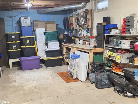 728 S Harrison Avenue Mason City IA 50401