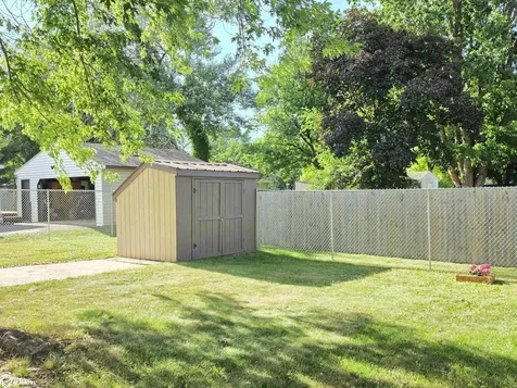 728 S Harrison Avenue Mason City IA 50401