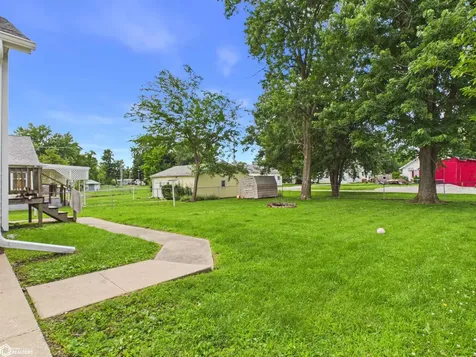 2470 Garfield Avenue Keokuk IA 52632
