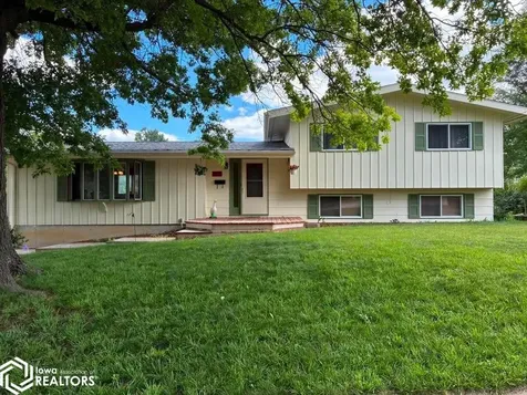 430 Carter Avenue Ottumwa IA 52501