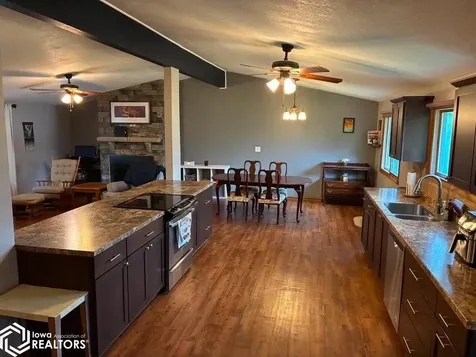 430 Carter Avenue Ottumwa IA 52501