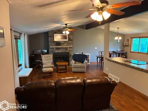 430 Carter Avenue Ottumwa IA 52501