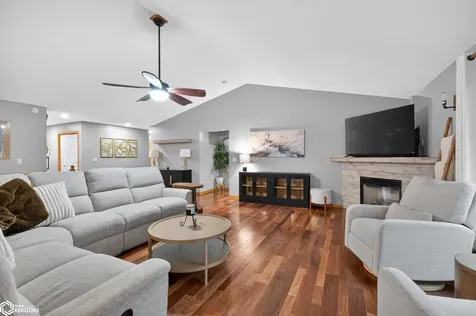 101 S 29th Street Marshalltown IA 50158