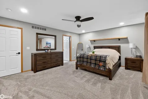 101 S 29th Street Marshalltown IA 50158