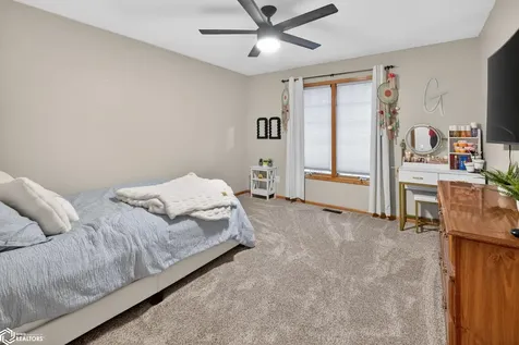 101 S 29th Street Marshalltown IA 50158