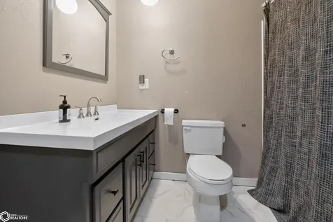 101 S 29th Street Marshalltown IA 50158
