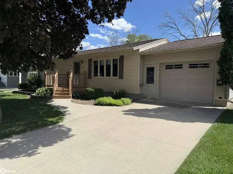 1621 Ellis Avenue Iowa Falls IA 50126