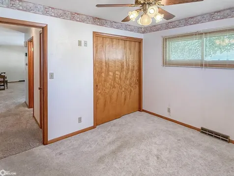 1621 Ellis Avenue Iowa Falls IA 50126