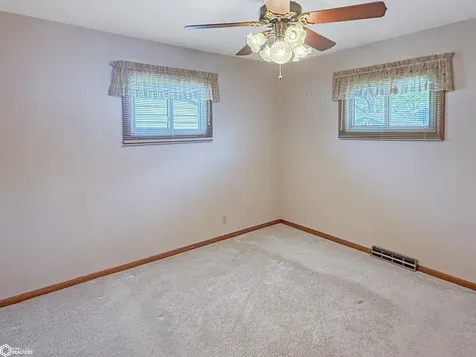 1621 Ellis Avenue Iowa Falls IA 50126