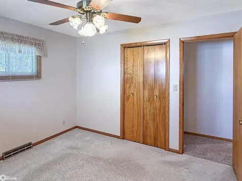 1621 Ellis Avenue Iowa Falls IA 50126