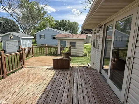 1621 Ellis Avenue Iowa Falls IA 50126