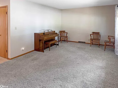 1621 Ellis Avenue Iowa Falls IA 50126